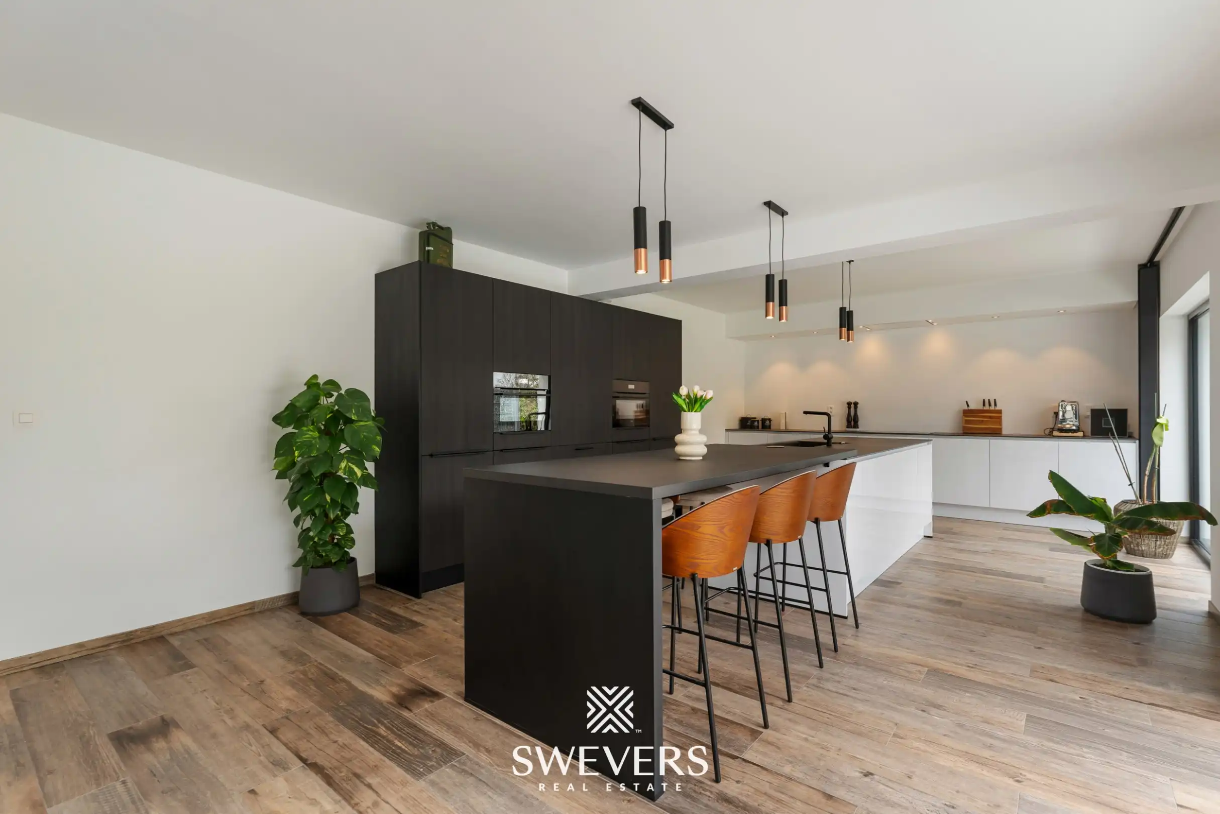 Volledig gerenoveerde villa met zwembad op prachtig perceel van 27a 49ca in Herk-de- Stad foto 9