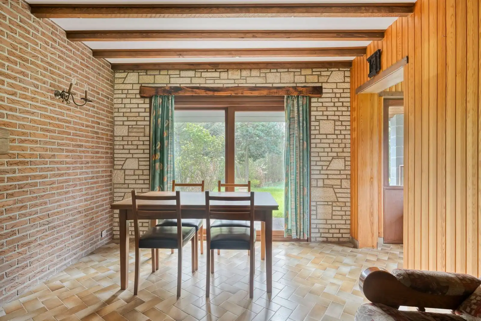 Unieke 3-gevelwoning met uitbreidingspotentieel naast het Hallerbos  foto 8