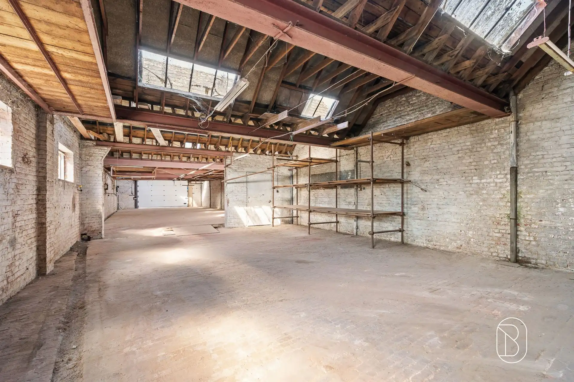 Goed gelegen loods van 283 m² te Avelgem! foto 4