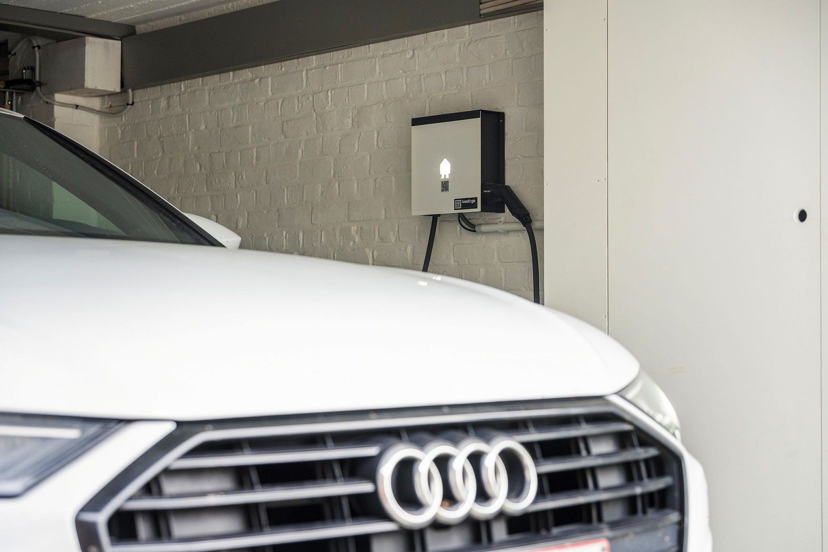 Prachtige karaktervolle, halfopen, robuuste én energiezuinige bel-étage van de jaren '50 met 4 slaapkamers, garage, kelderverdieping en paradijselijke tuin. foto 30