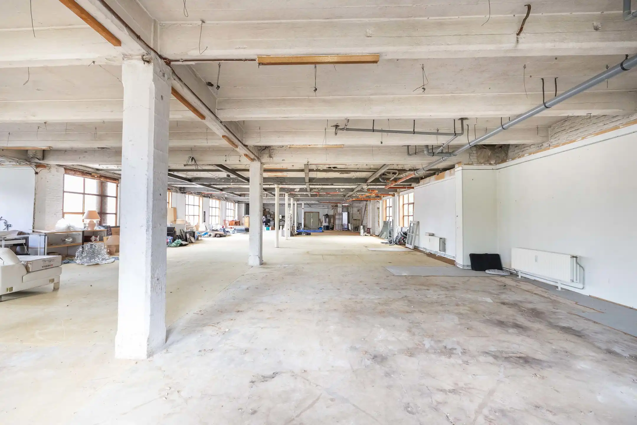 ± 600 m² potentieel om nieuw leven in te blazen foto 13