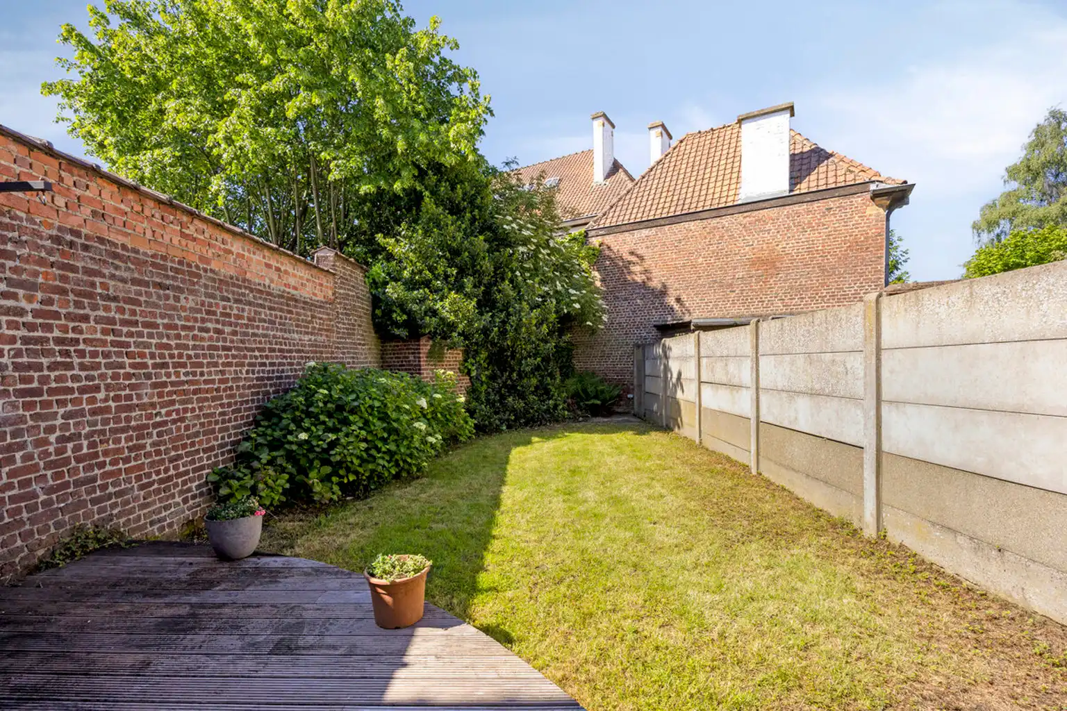 Instapklare 2-gevelwoning nabij Sint-Agatha-Berchem foto 34