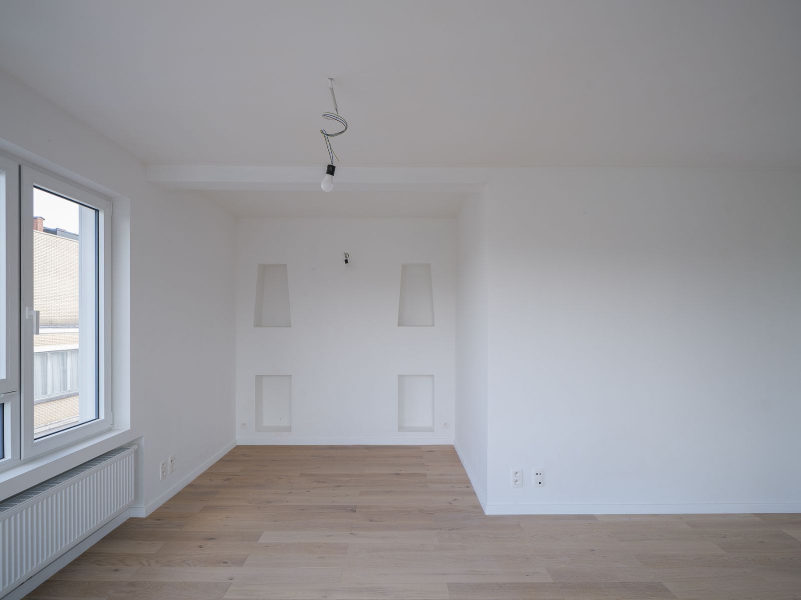 Gerenoveerd 2slpk-appartement hartje Kortrijk foto 8