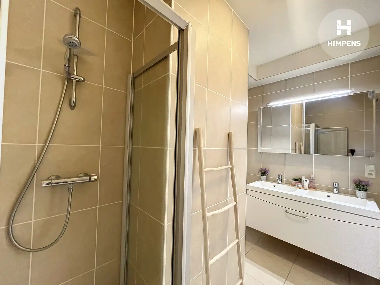 Instapklaar appartement met terras in Koksijde foto 10