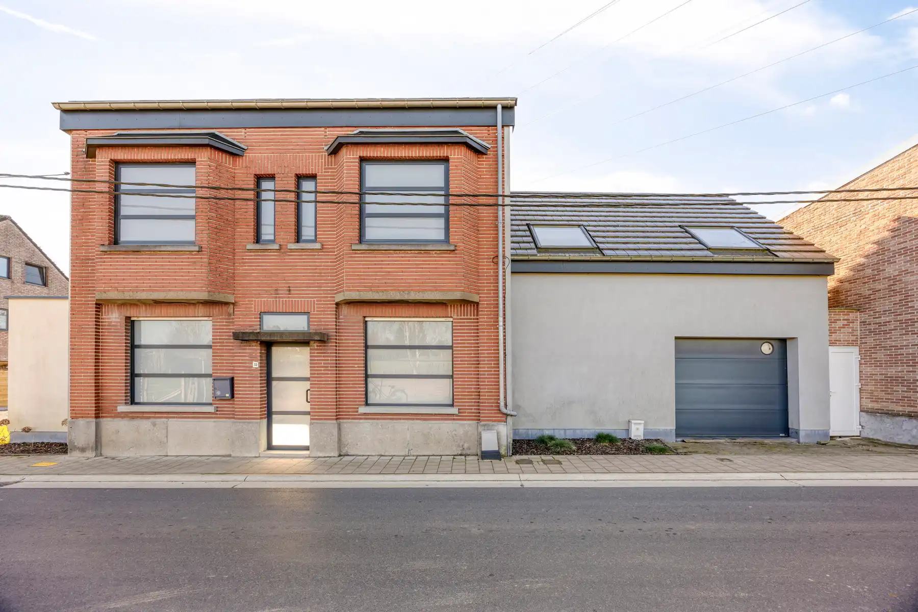 Woning met bijhorende zorgwoning / zelfstandige ruimte foto 2