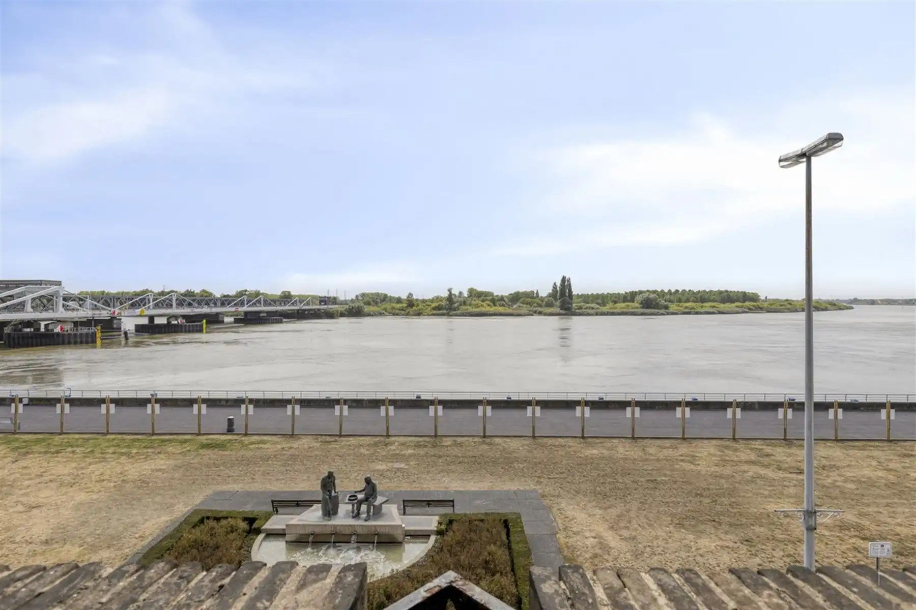 Karaktervolle herenwoning op een idyllische locatie aan de Schelde foto 31