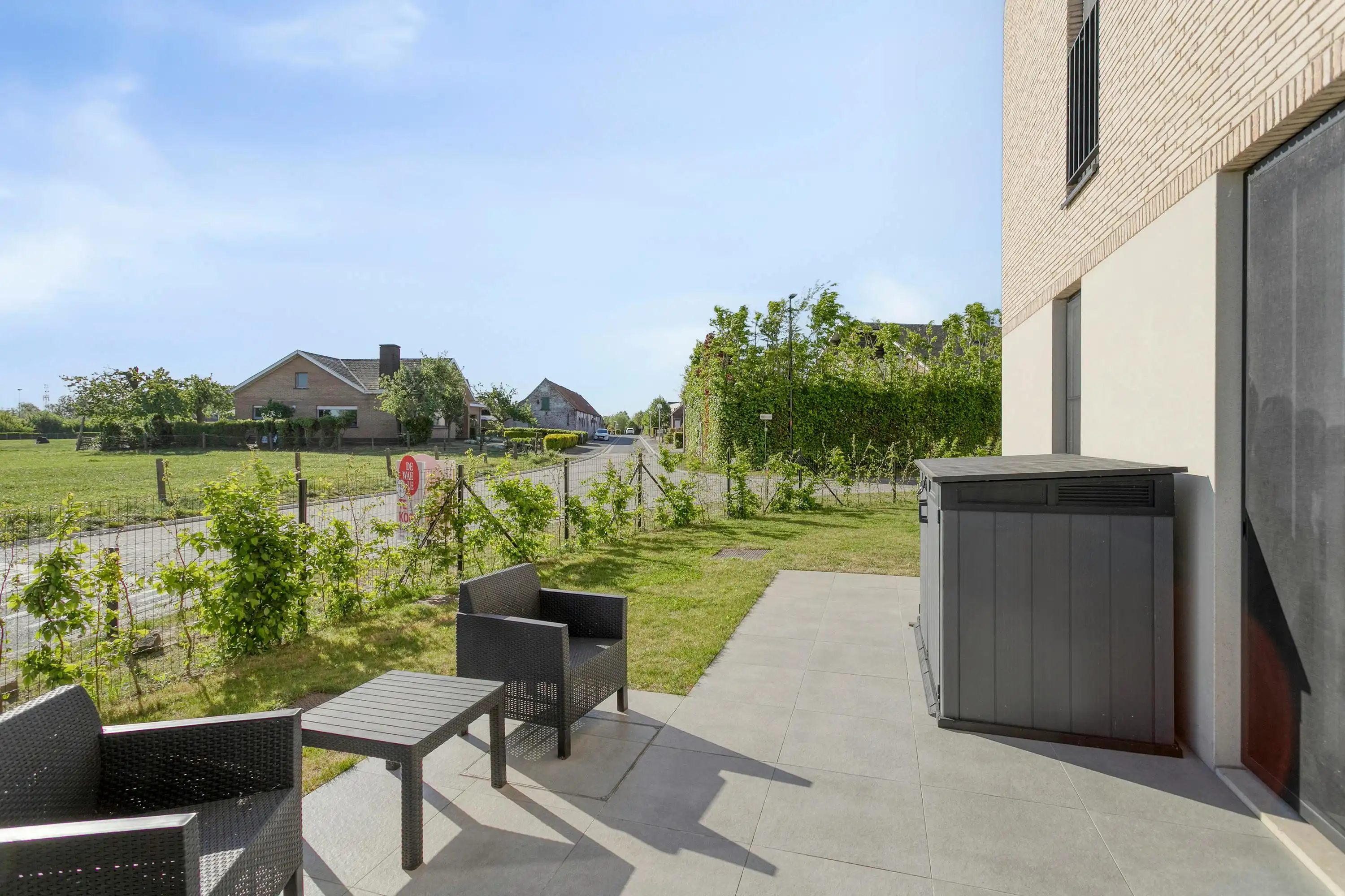 Gelijkvloers appartement met tuin te koop in Kruisem foto {{pictureIndex}}
