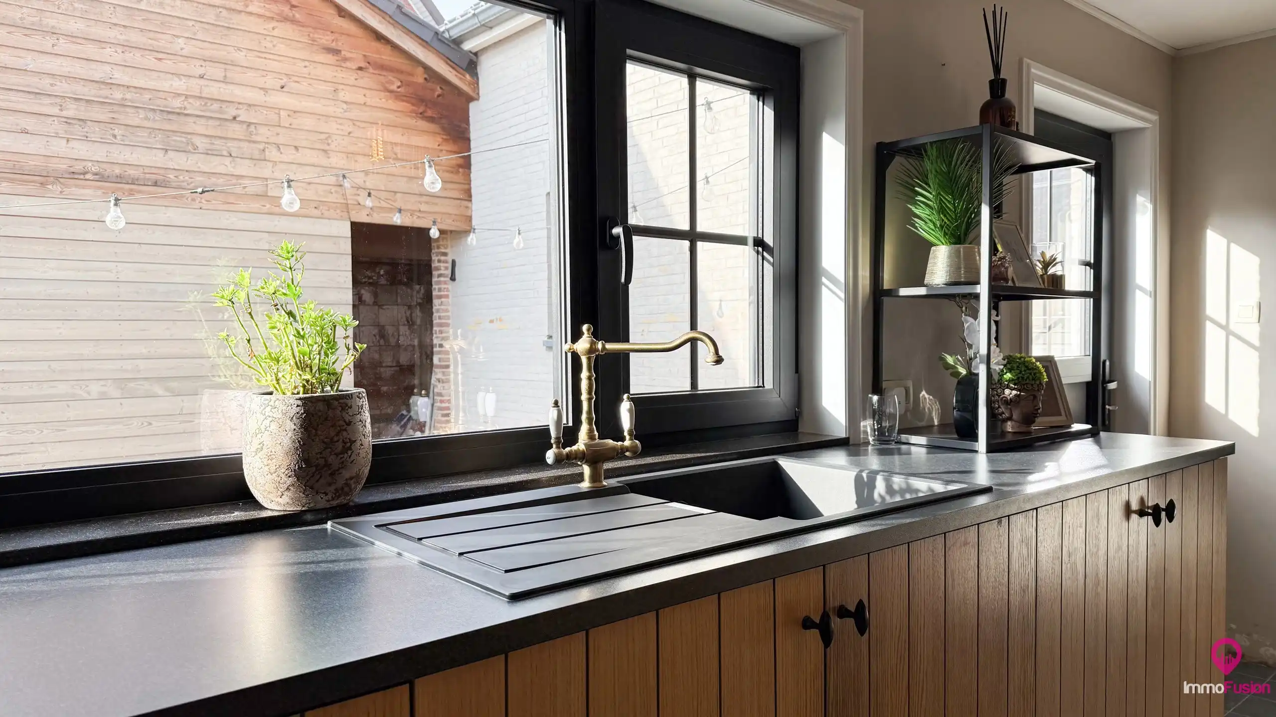 Kangoeroe woning met 5 slpks rustig gelegen! foto 10