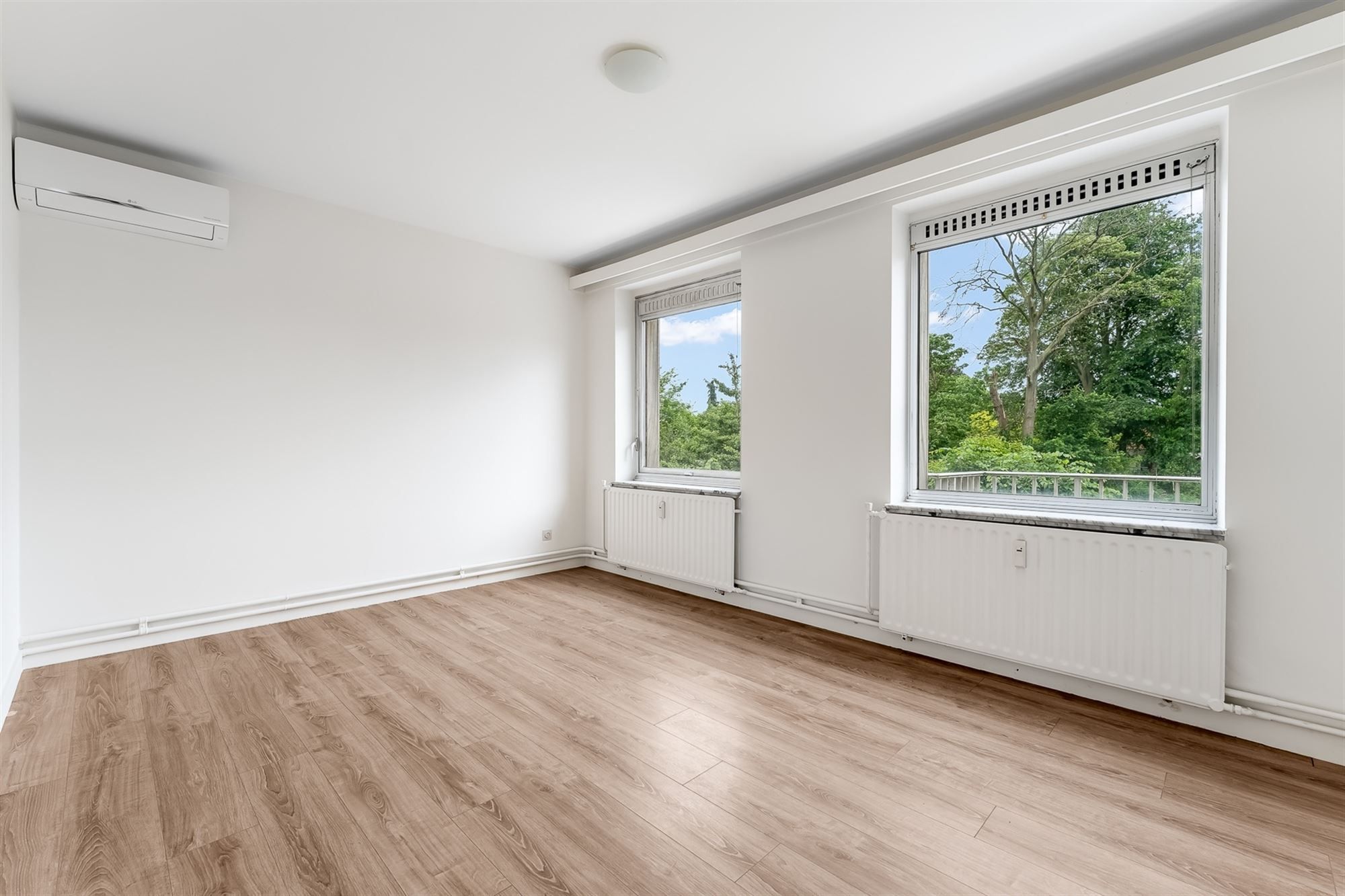 GERENOVEERD APPARTEMENT MET 2 SLPKS EN LIFT IN CENTRUM BALEN foto 9