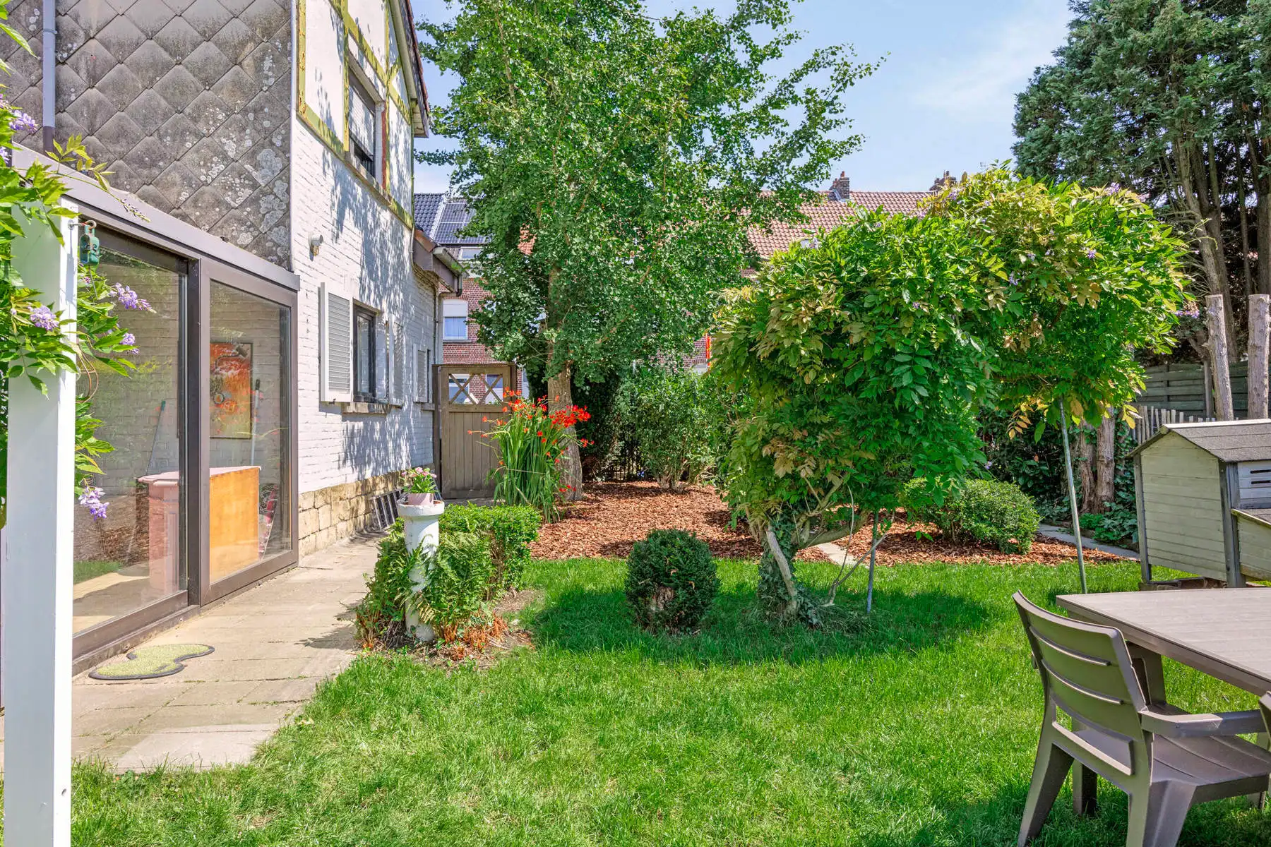 Halfopen woning met tuin & parking in Halle | EPC D foto 16