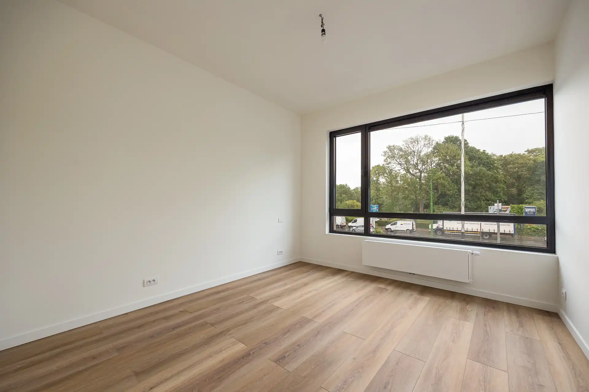 Ruim kwalitatief gerenoveerd 2 slpkappartement met ZW-terras foto 11