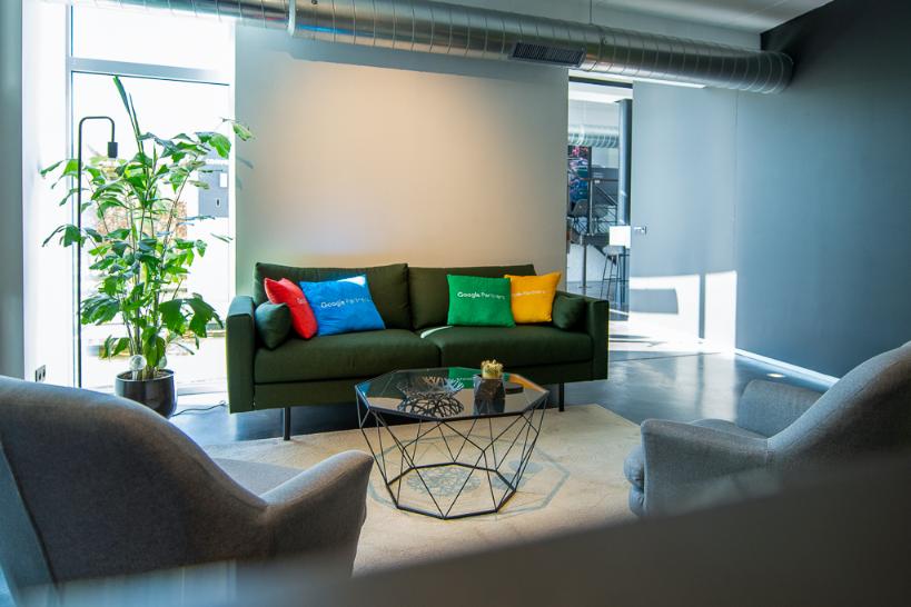 LUXE BEMEUBELDE KANTOREN MET PARKING foto 10