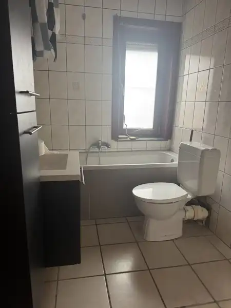 Handelspand met woonst op een strategische ligging. foto 26