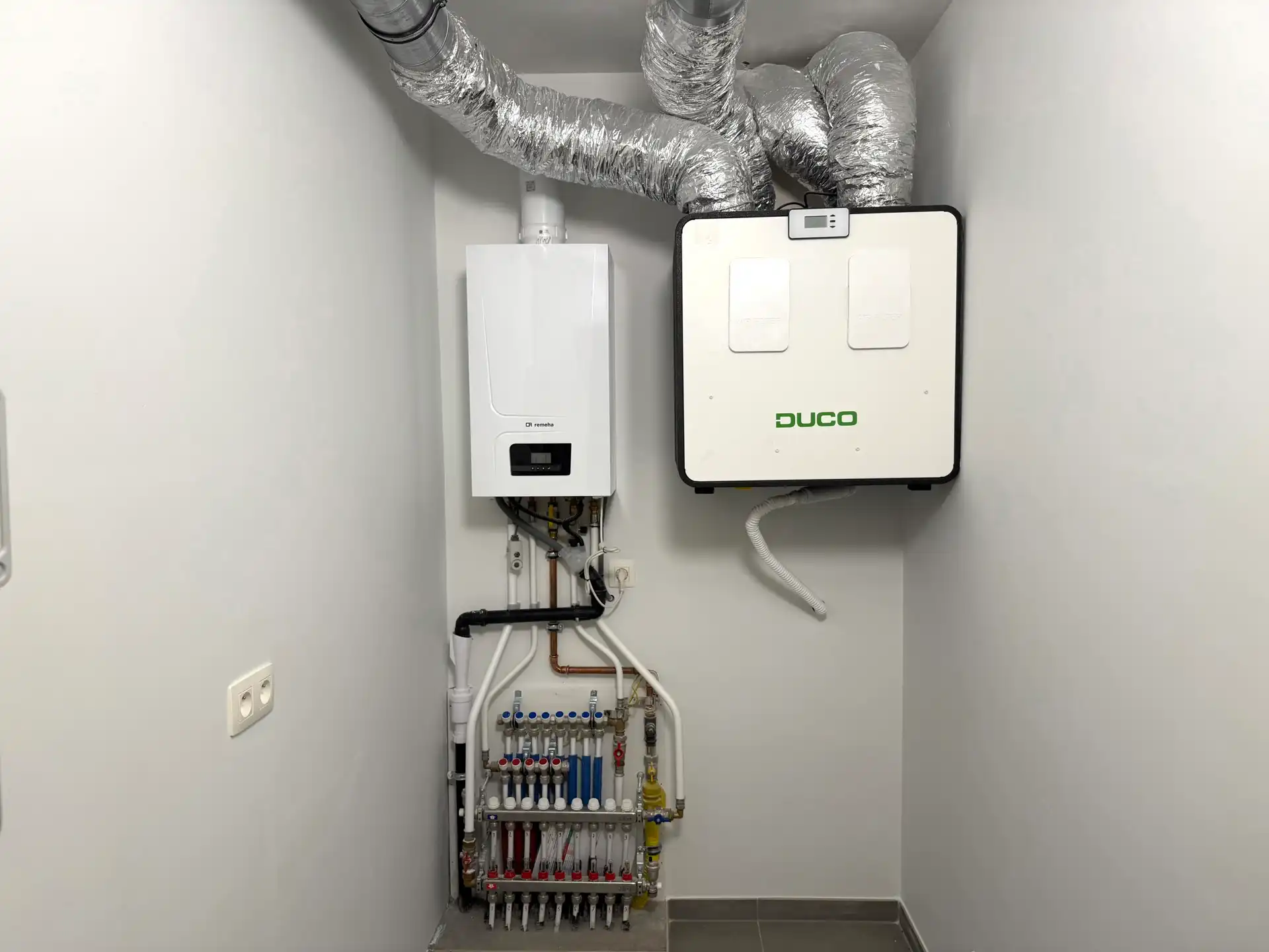 Modern 2-slaapkamerappartement met parking en EPC A foto 9