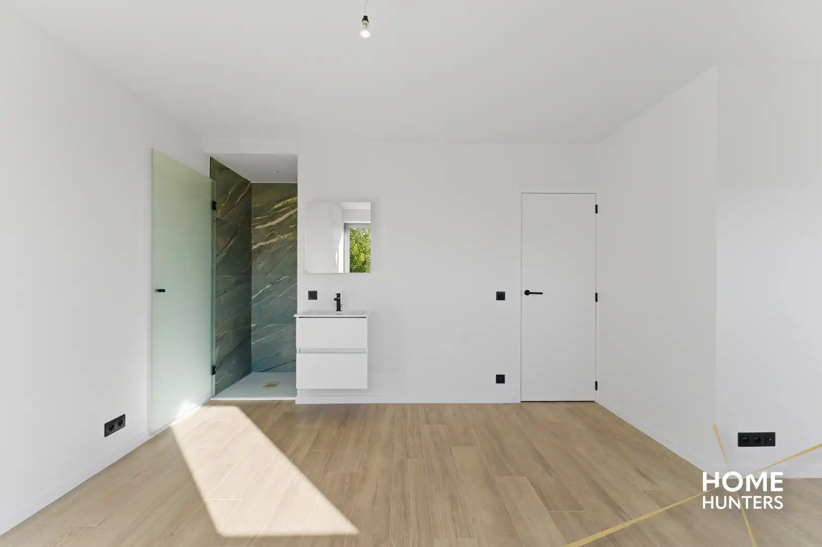 Luxueus 2 slaapkamer appartement met 2 badkamers foto 12