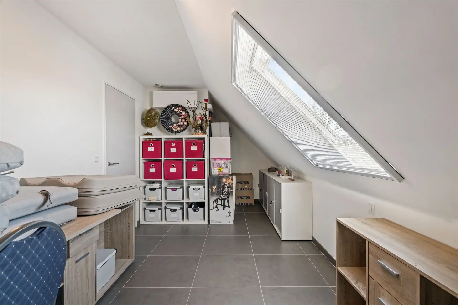 Instapklare gezinswoning met handelsruimte in het hartje van Meerdonk foto 25