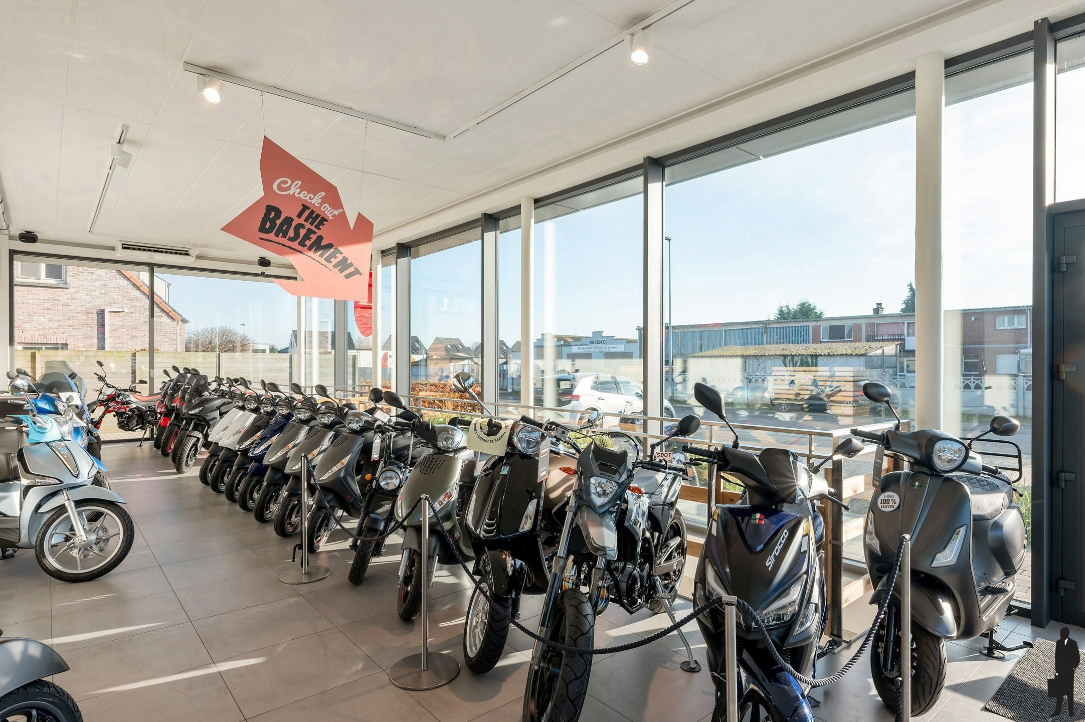 Uniek commercieel eigendom op TOP locatie in Geel foto 2