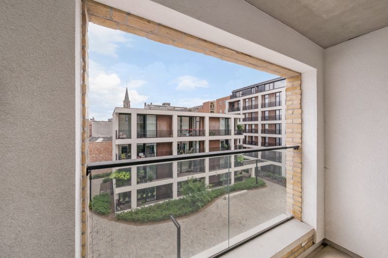 Modern nieuwbouwappartement te koop in Roeselare met gunstige oriëntatie foto 3