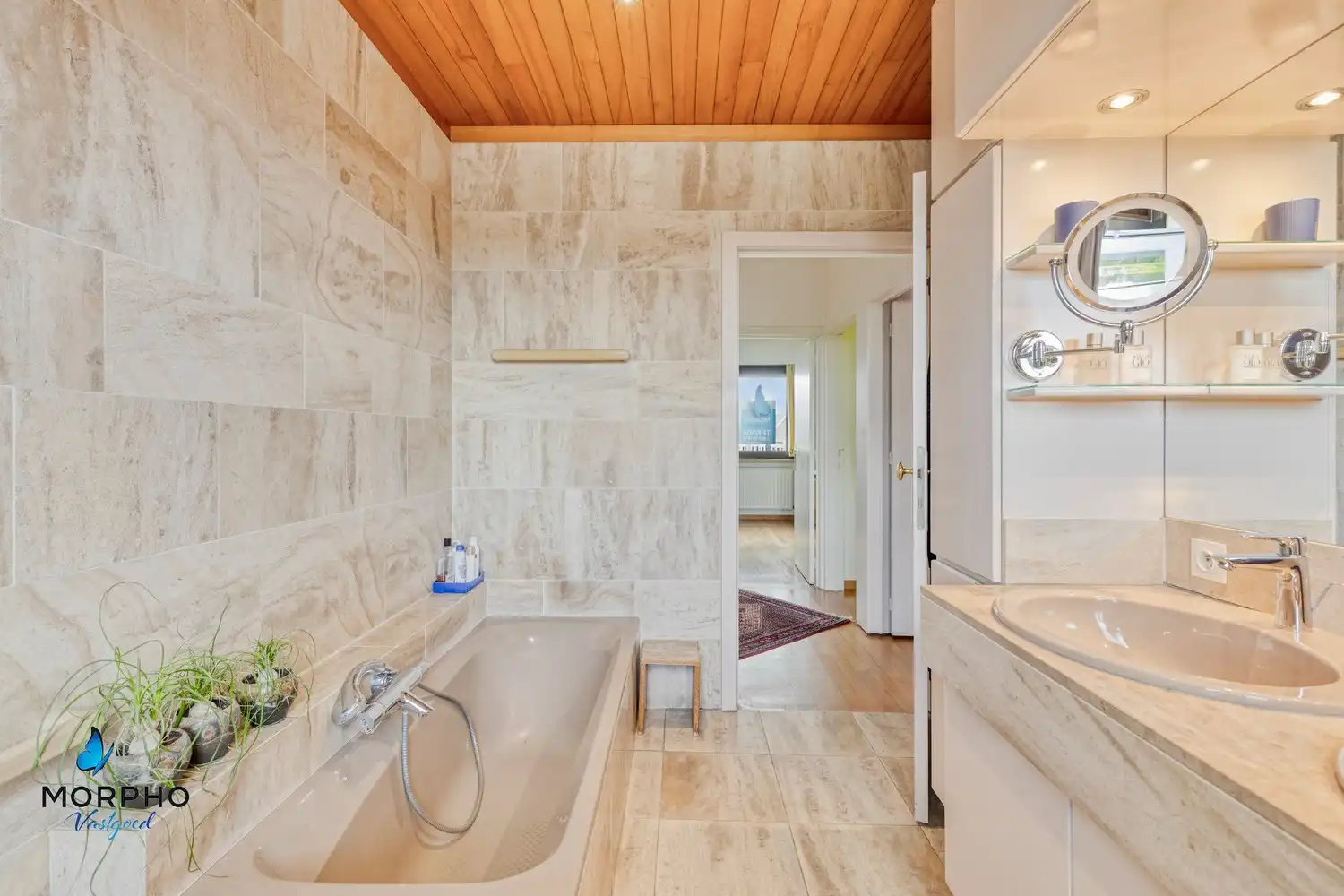 Instapklare handelswoning op topligging langs de N50 te koop in Wingene foto 22