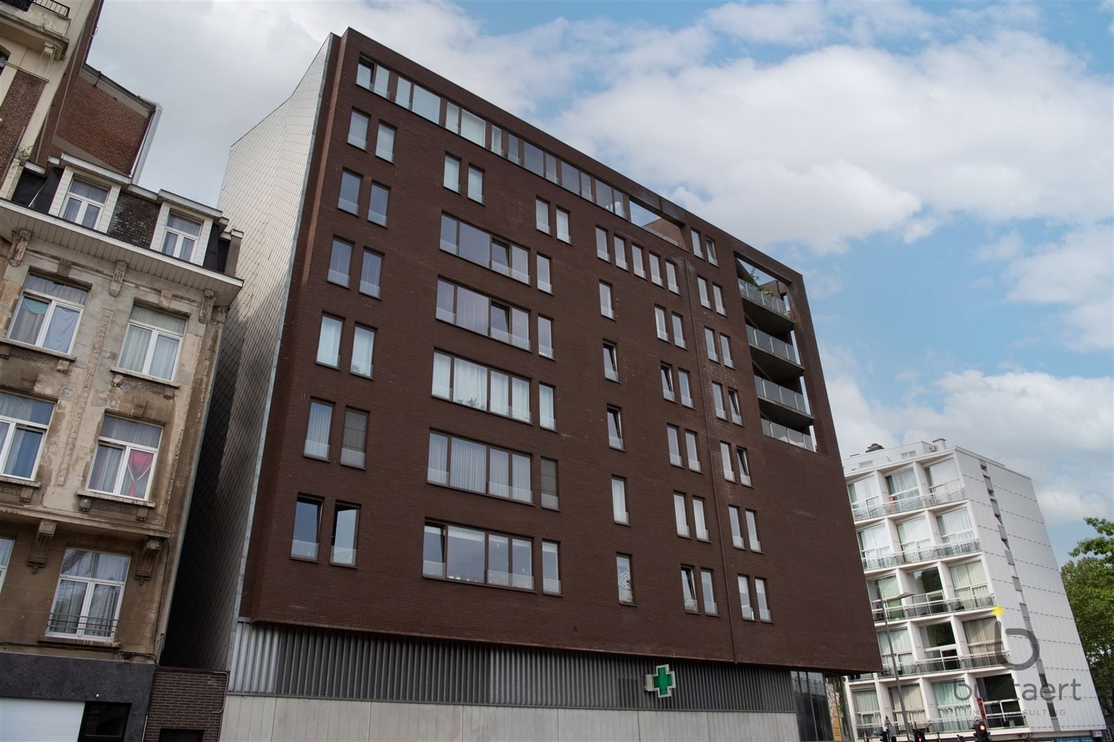 Lichtrijk hoekappartement met prachtig vergezicht over de stad + P foto 24