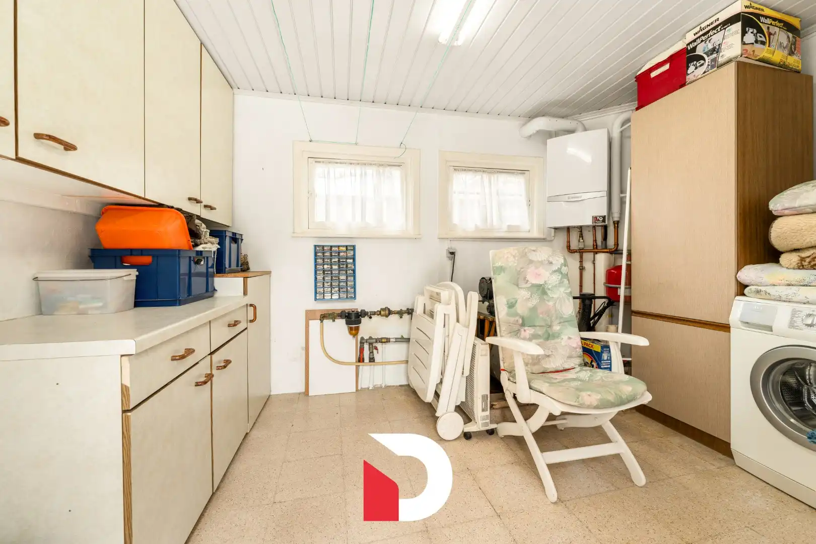 Modernistische villa met prachtige, zongerichte tuin gelegen te 'Kristus Koning'.  foto 24