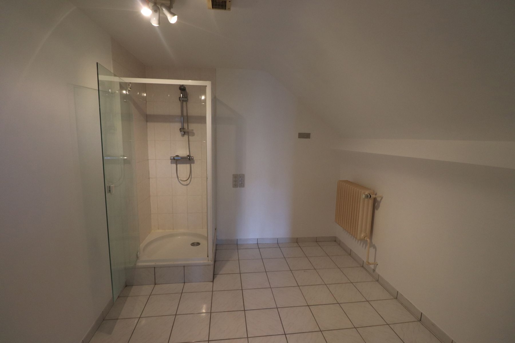 Charmante villa met 5 slaapkamers op een perceel van 1.785m² - Gelegen in een rustige en kindvriendelijke verkaveling. foto 21
