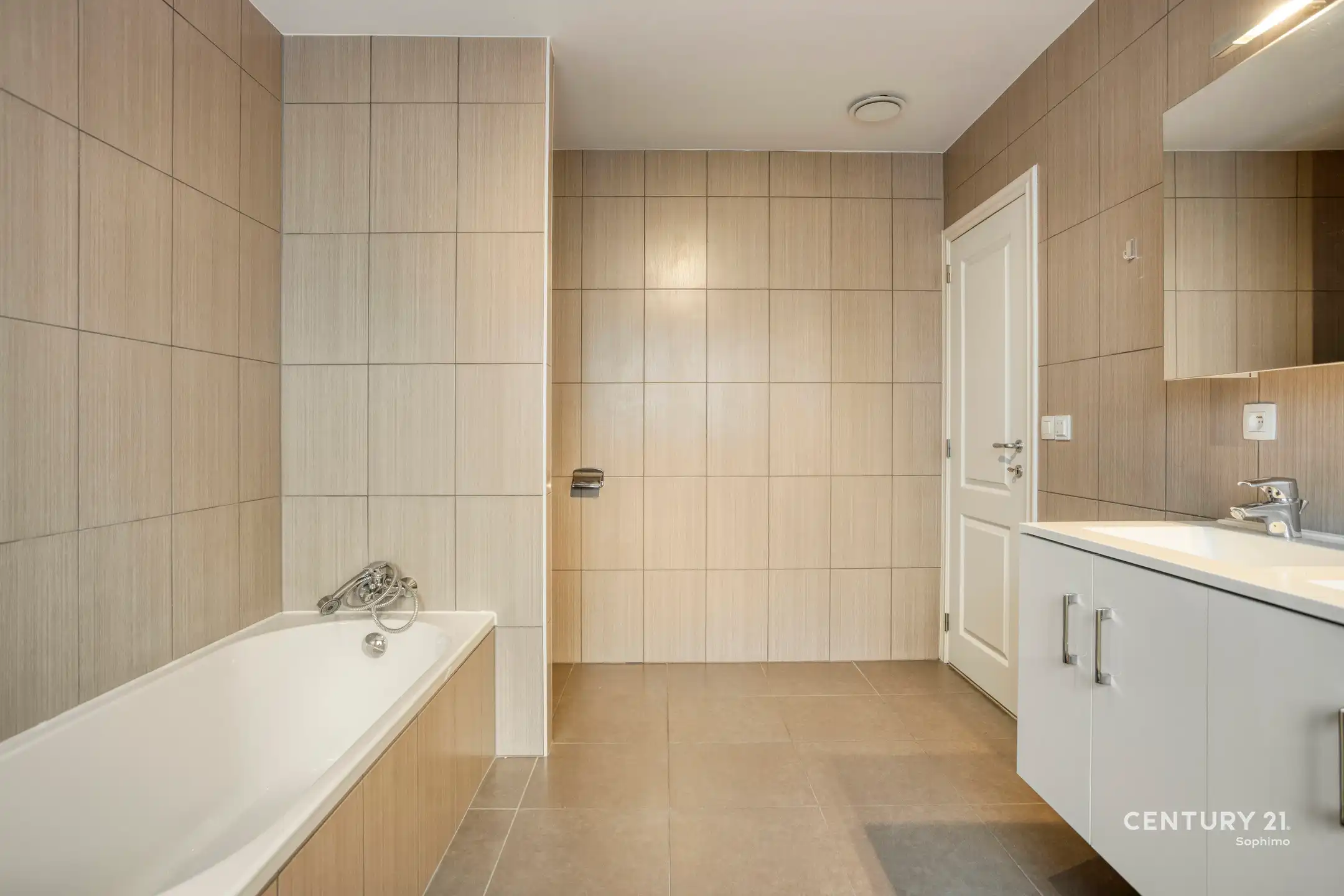 Gunstig gelegen ééngezinswoning met 4 slaapkamers foto 15