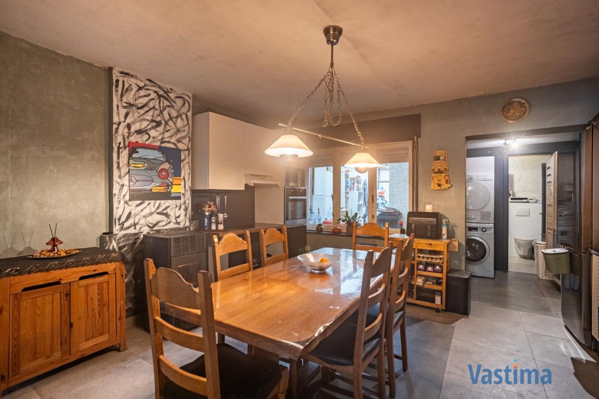 Gezinswoning met 3 slaapkamers en tuin nabij Erembodegem Dorp foto 6