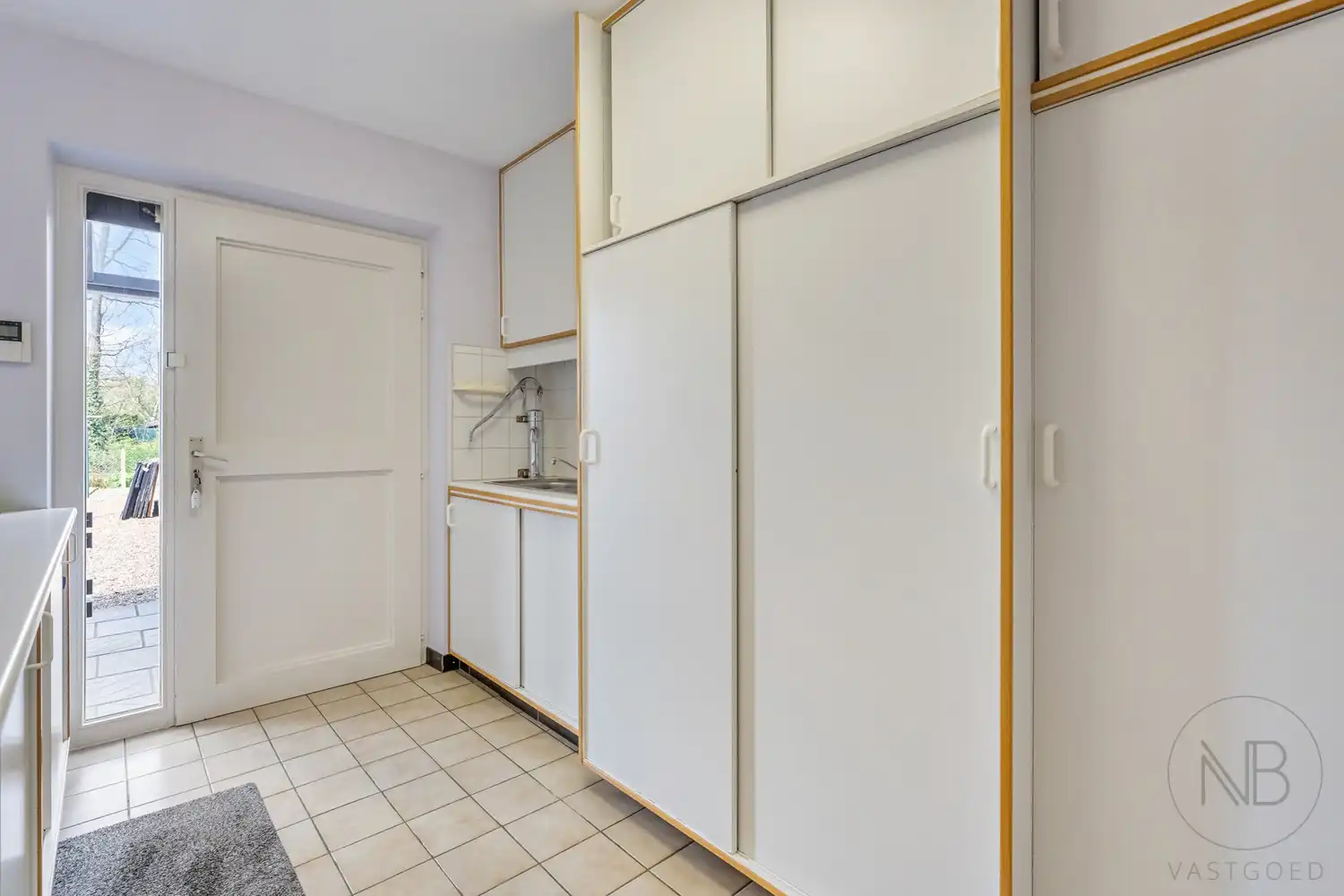 Architectenwoning met ruimte, licht en absolute rust! foto 8