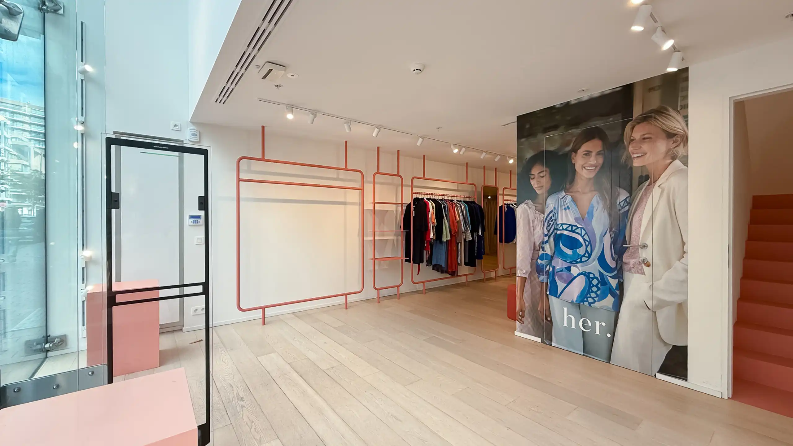 Exclusief winkelpand op toplocatie in de Lippenslaan... foto 8