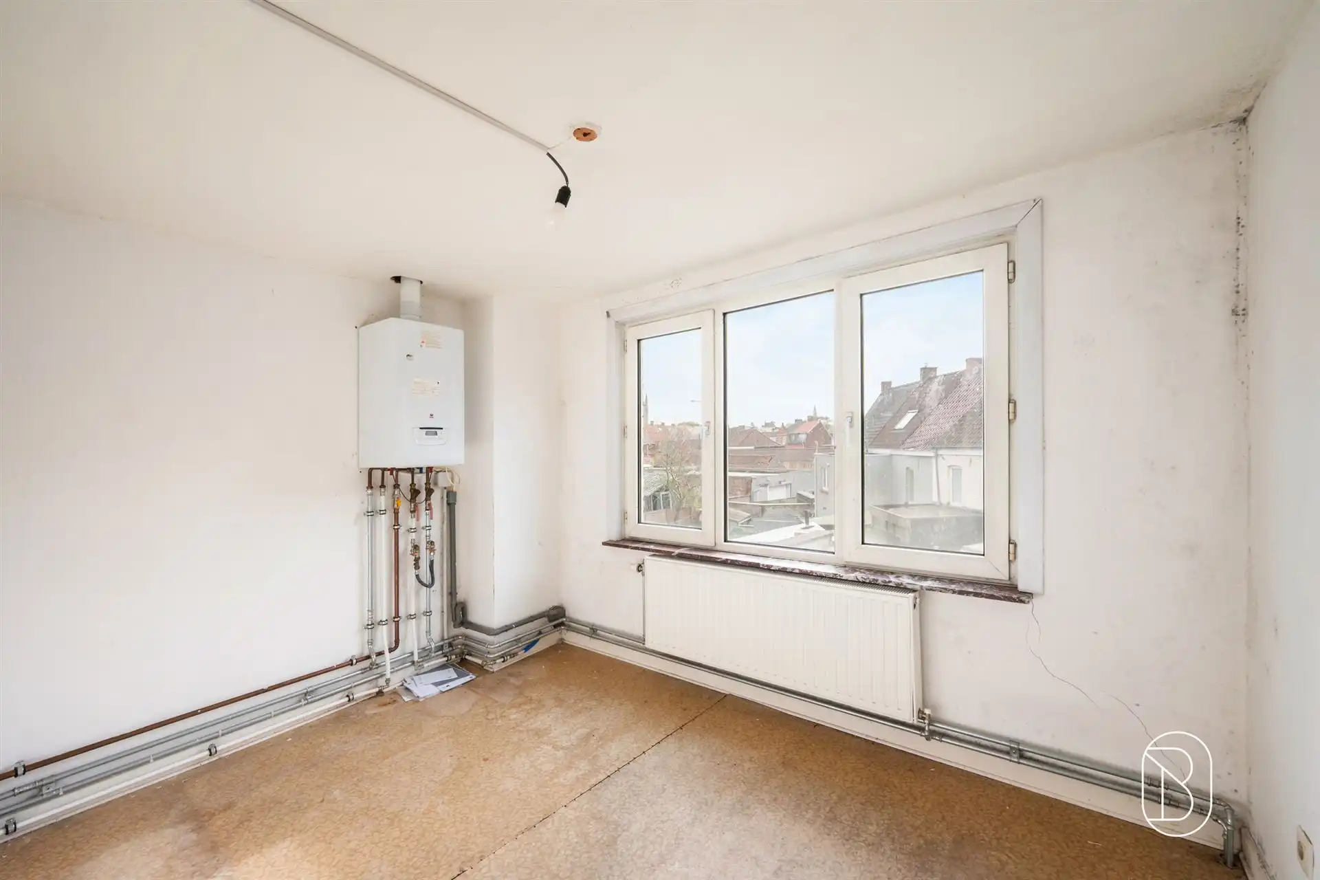 Rijwoning met 3 slaapkamers en koer! foto 12