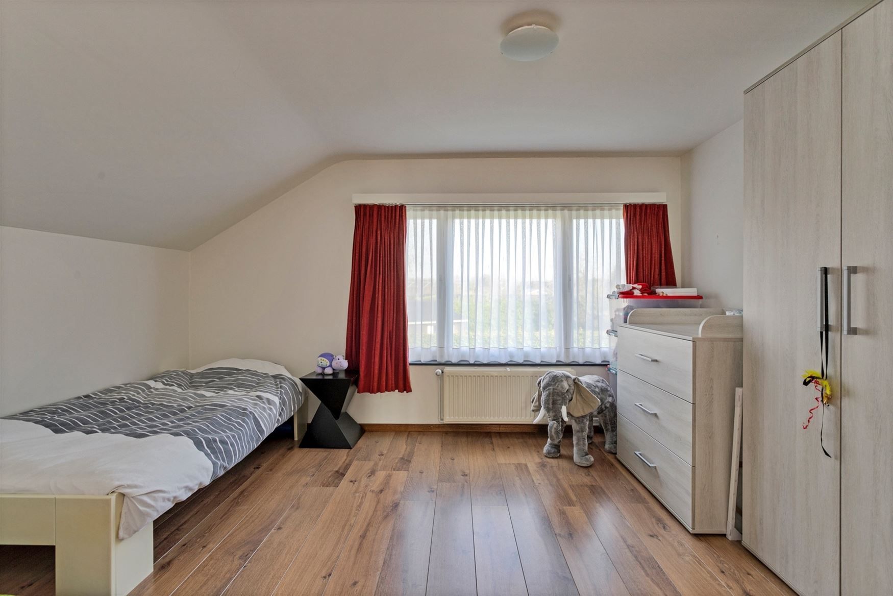 Woning met zonnige tuin op toplocatie foto 10