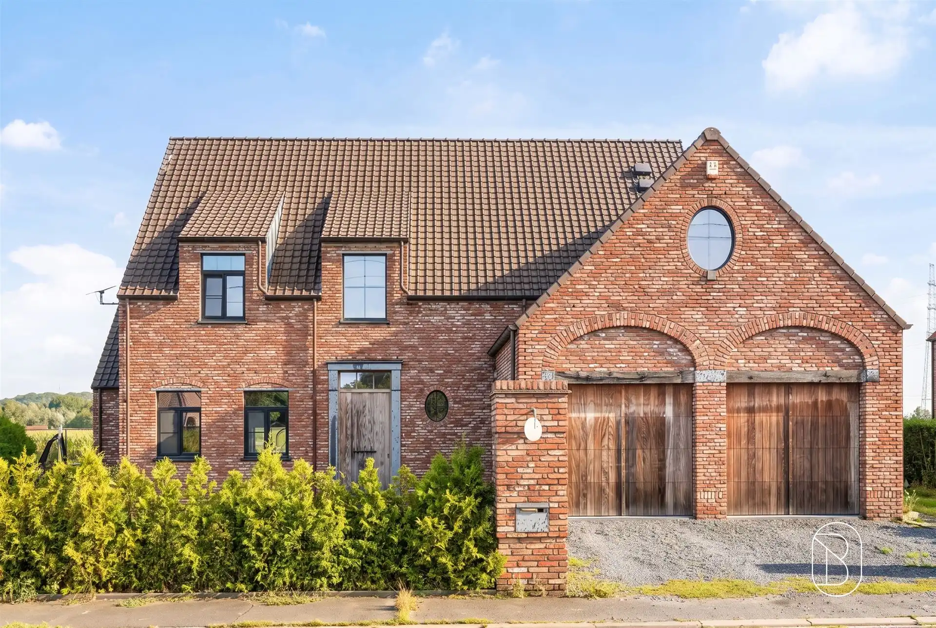 Recente pastorijwoning met 5 slk, lift en ruime tuin! foto 6