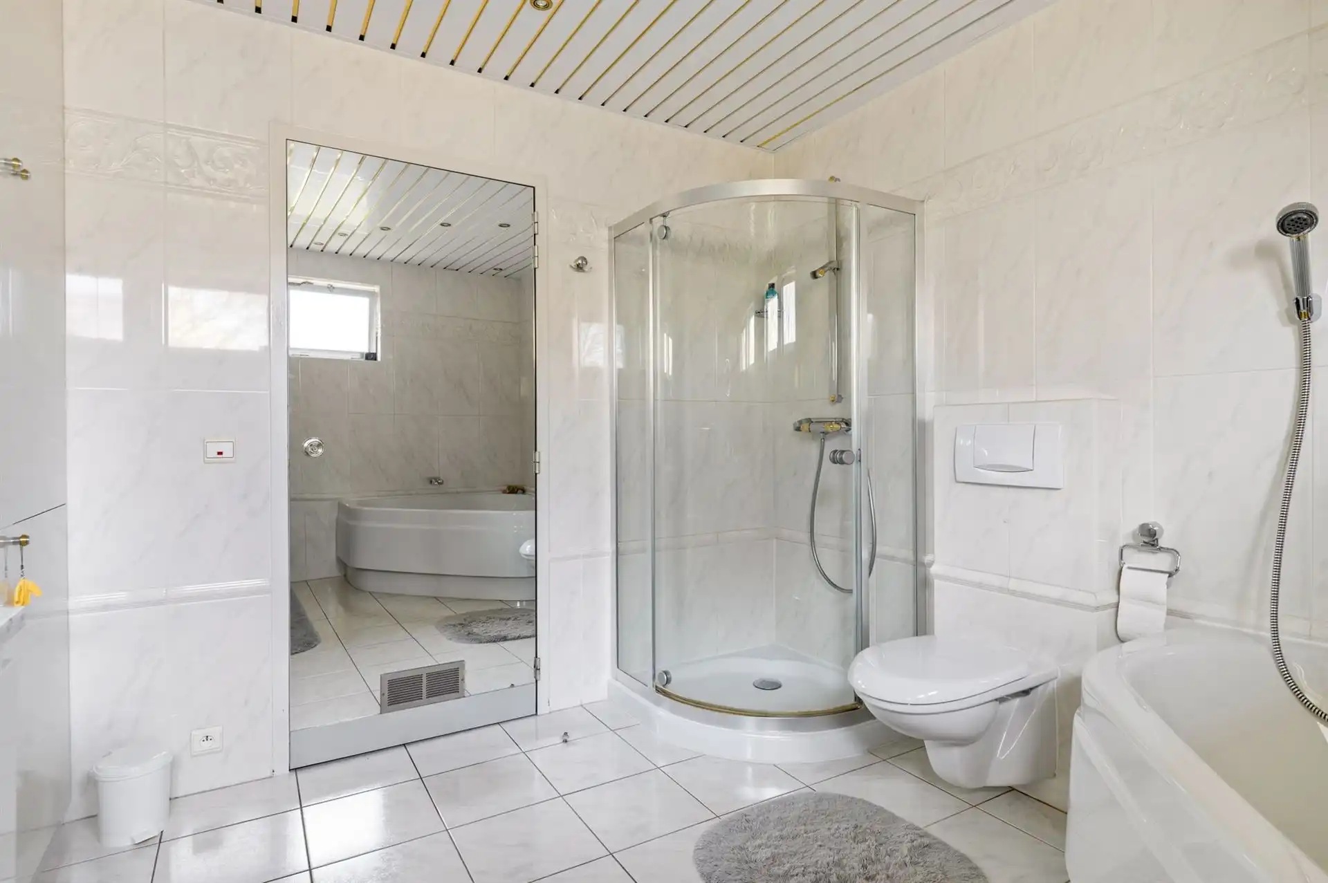 Ruime 3-slaapkamerwoning met grote tuin in Kontich foto 6