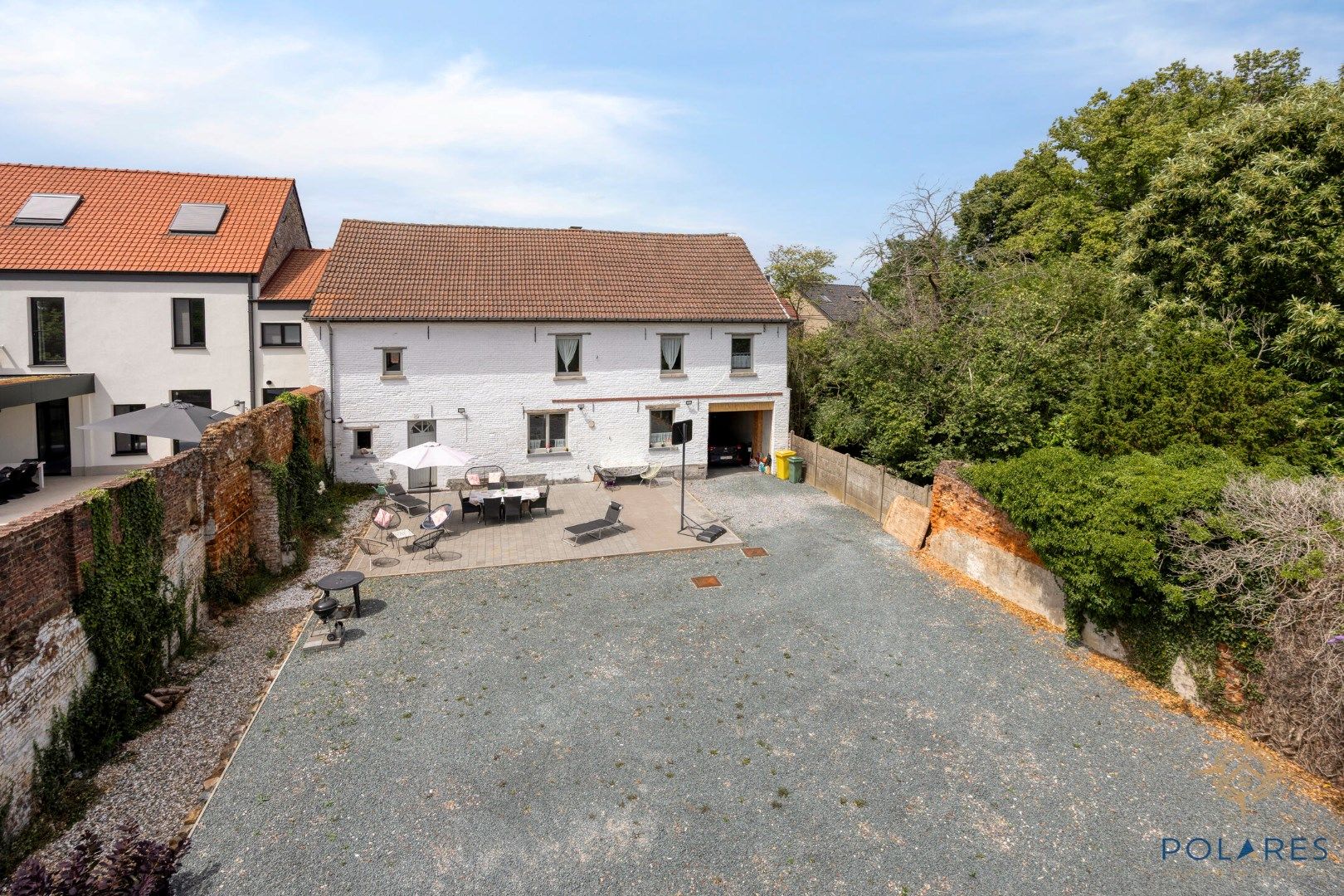 Karaktervolle, volledig gerenoveerde woning foto 2