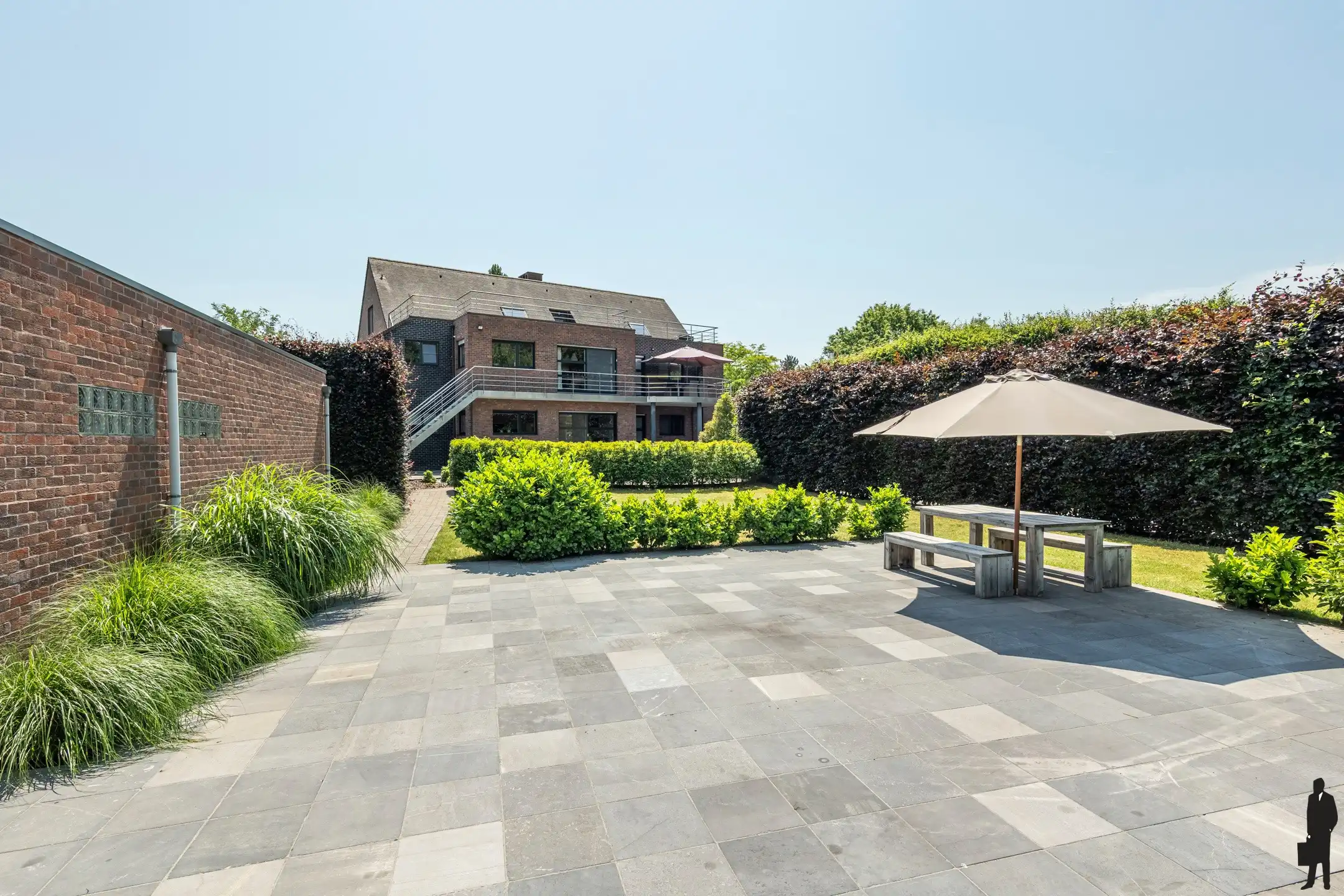Meergezins- of kangoeroewoning: 2 volwaardige wooneenheden foto 2