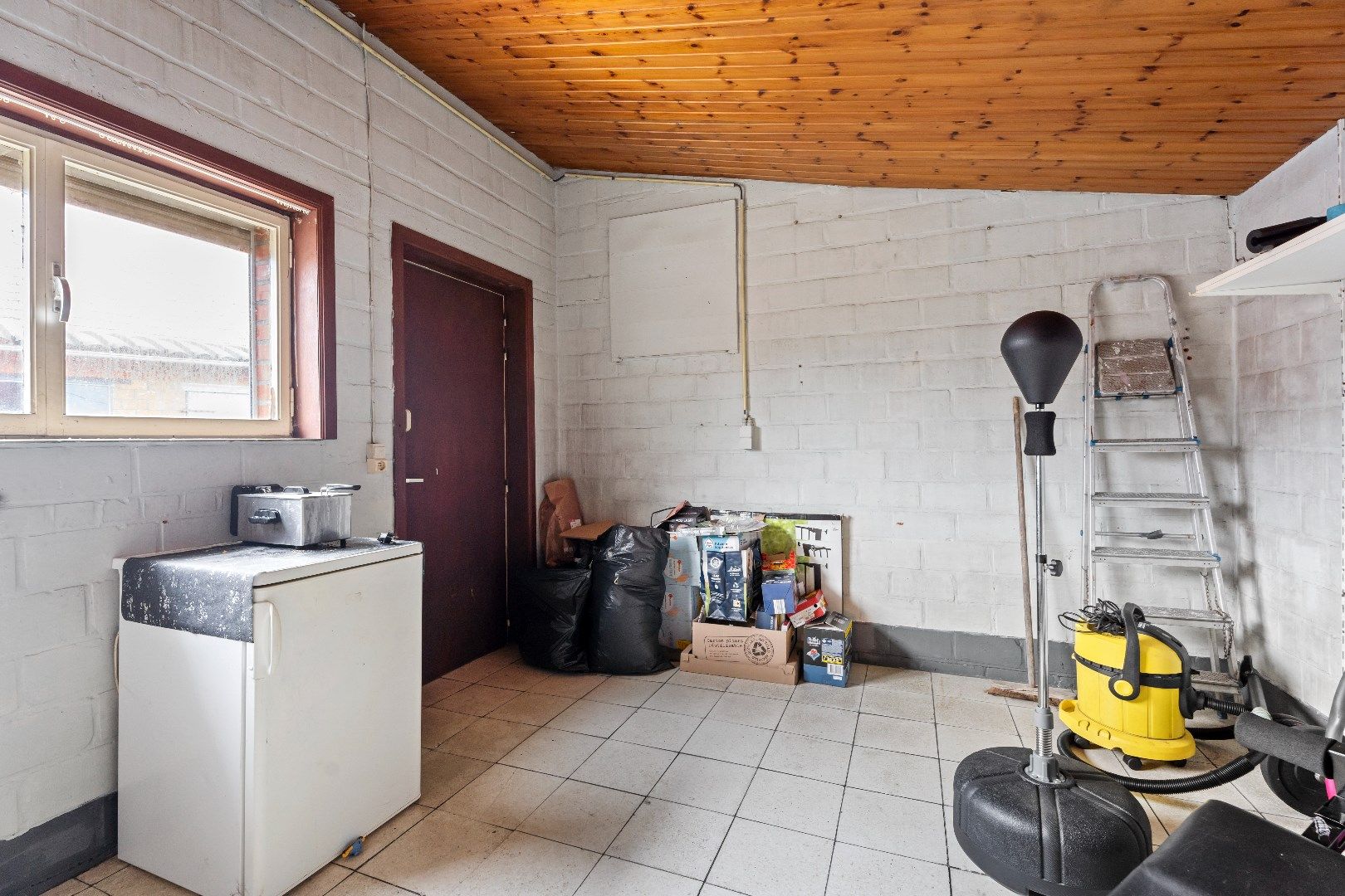 Grote woning op 1218 m² met opslagruimte van 100 m²  foto 12