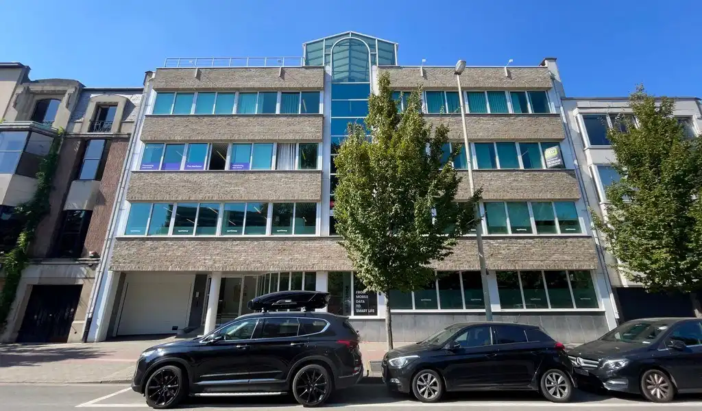 Budgetvriendelijk, instapklaar kantoor te huur in Antwerpen foto 14