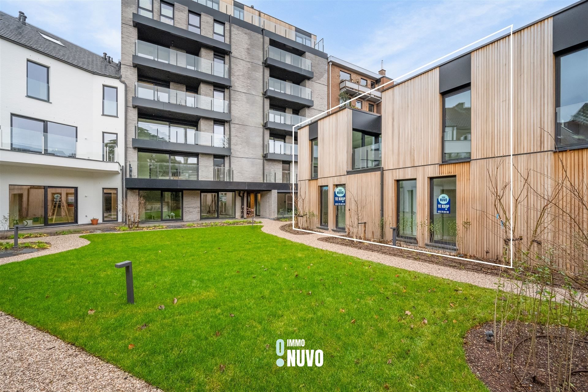 Luxueus en exclusief BEN-nieuwbouw tuinpaviljoen in hartje Aalst foto {{pictureIndex}}