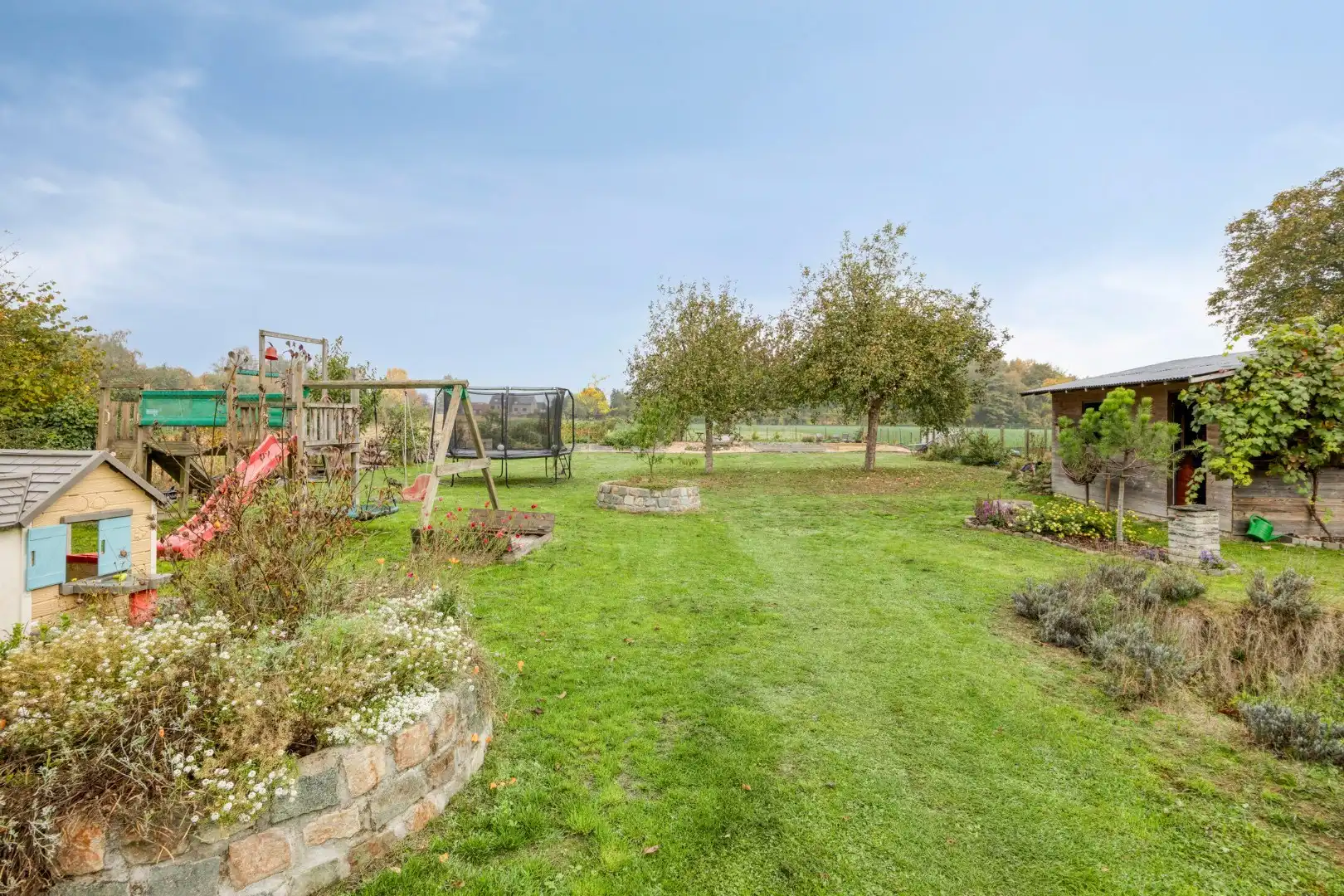 Open bebouwing met 4 slaapkamers, bureau, garage en prachtige tuin in Boutersem – EPC 158 kWh/m² - bewoonbare opp. 282 m² foto 28