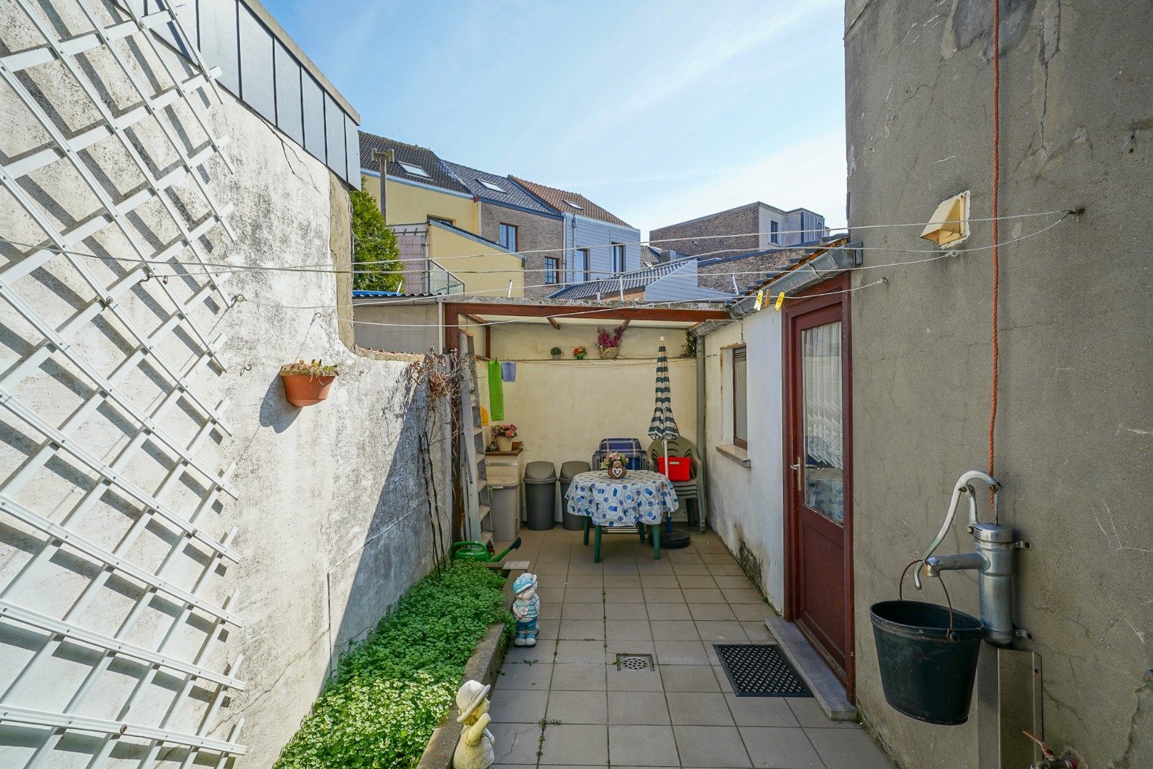 Woning met 2 woonentiteiten in Oostende foto 8