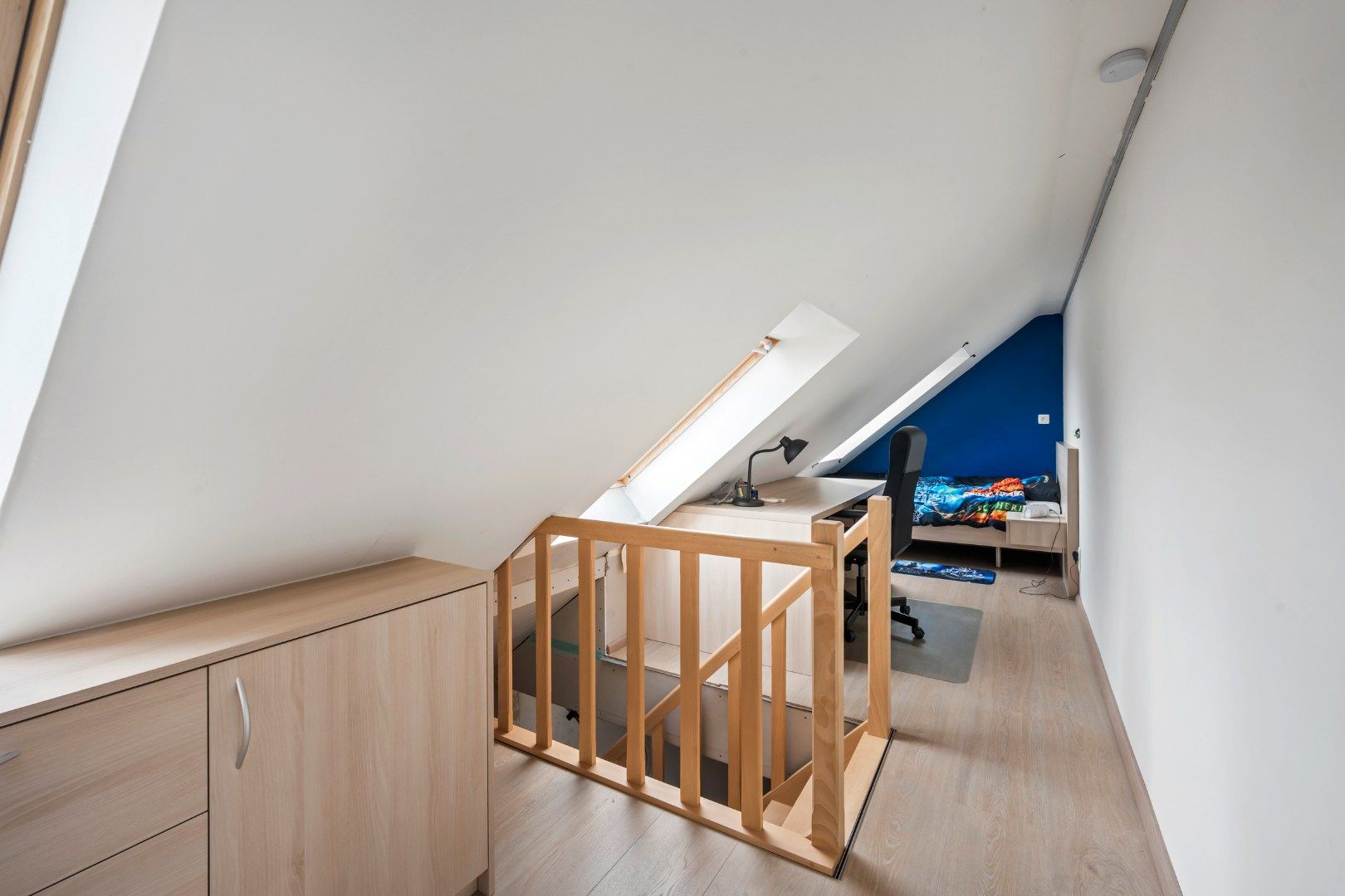 Instapklare halfopen woning met 4 slaapkamers, garage en zonnige tuin in Moorslede foto 13