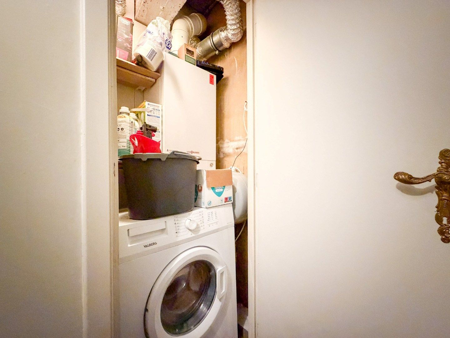 Ruim en lichtrijk 2-slpk appartement, Lichtervelde foto 11