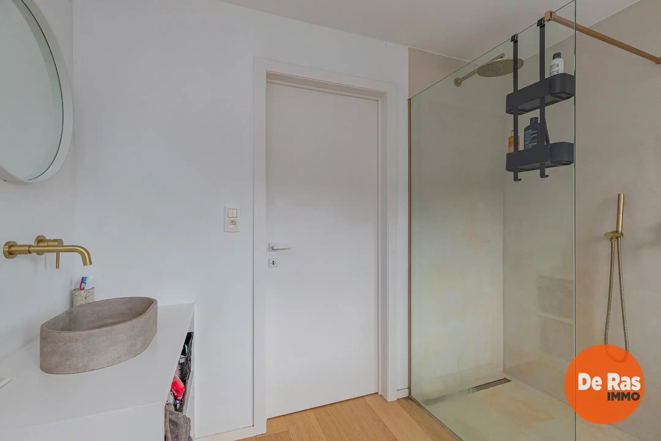 LEDE – Gerenoveerde HOB met mooie tuin in een rustige buurt foto 11