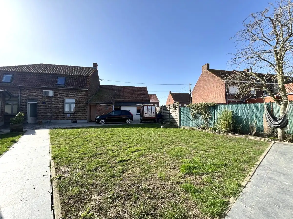 Passendale – Ruime hoekwoning met tuin, poolhouse en praktijkruimte foto 7