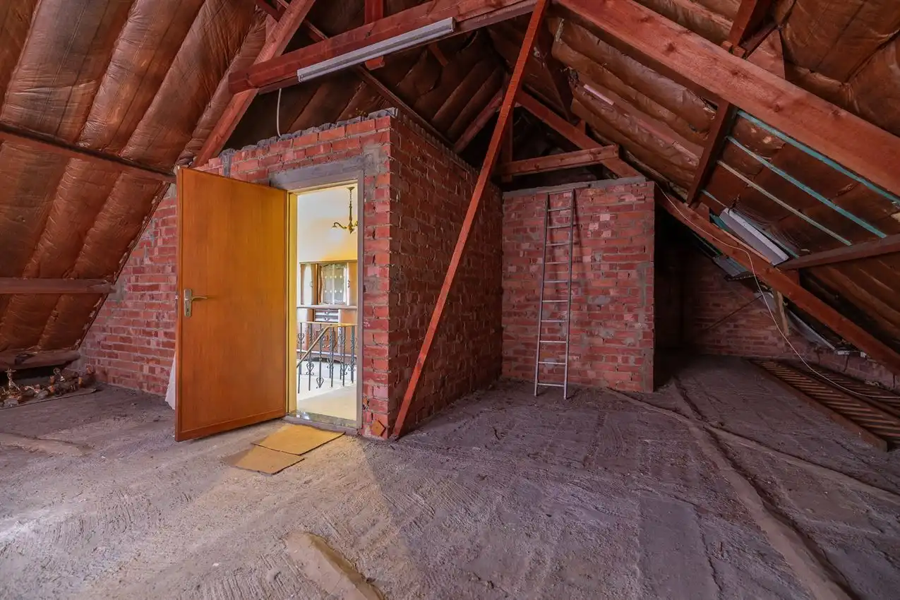 Vrijstaande woning, 3 slpks, EPC D, uitzonderlijk groene ligging foto 13