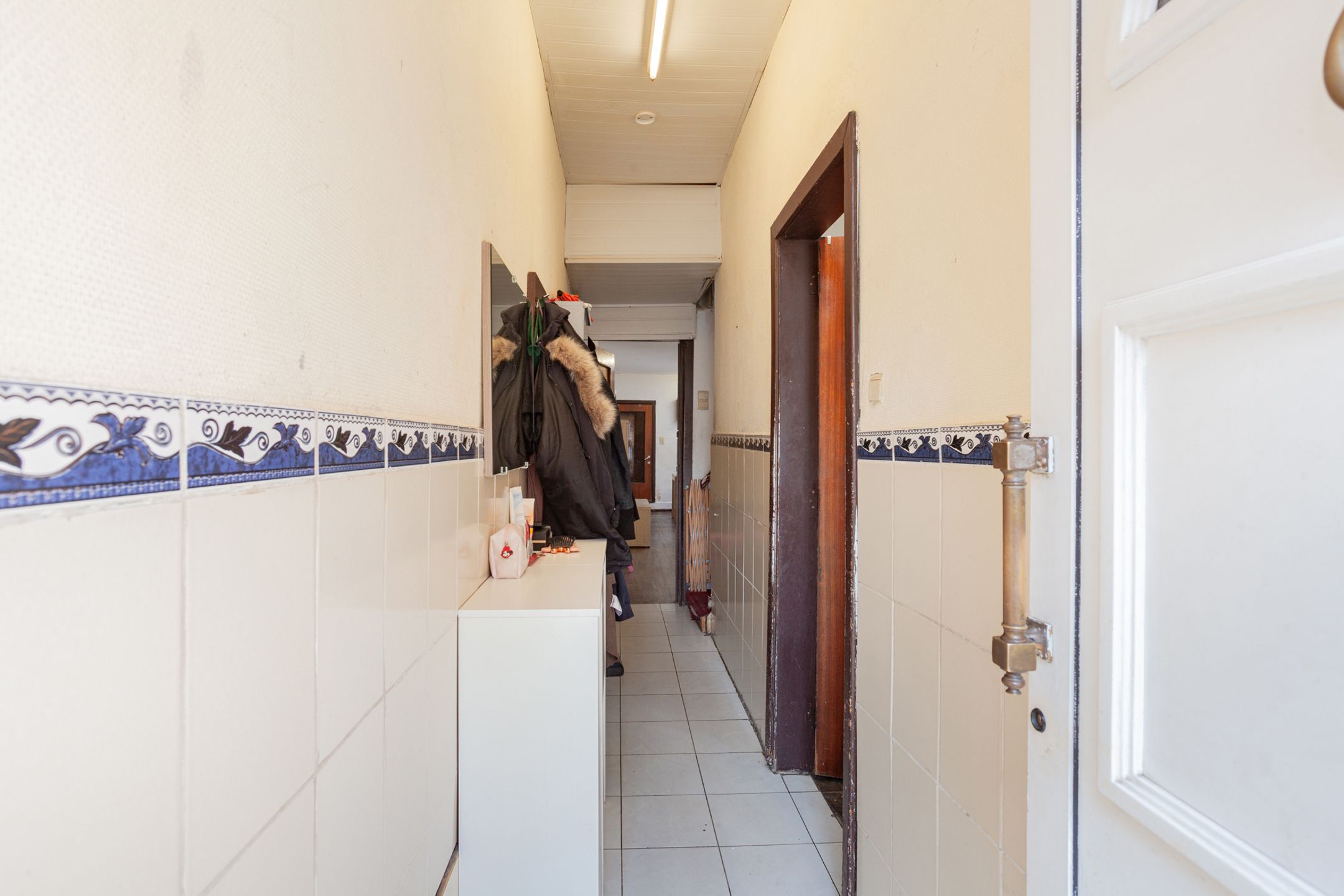 Op te frissen gezinswoning op toplocatie! foto 8