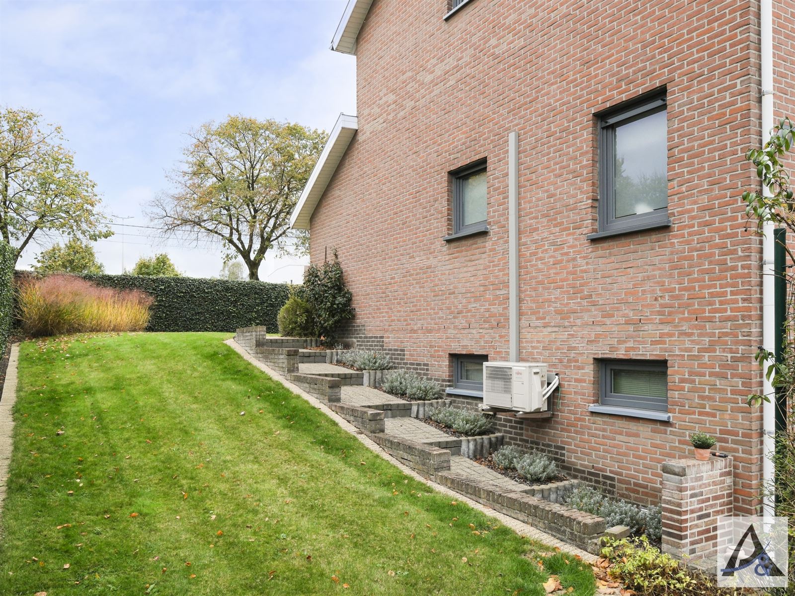 comfortabele eengezinswoning met tal van voordelen foto 3