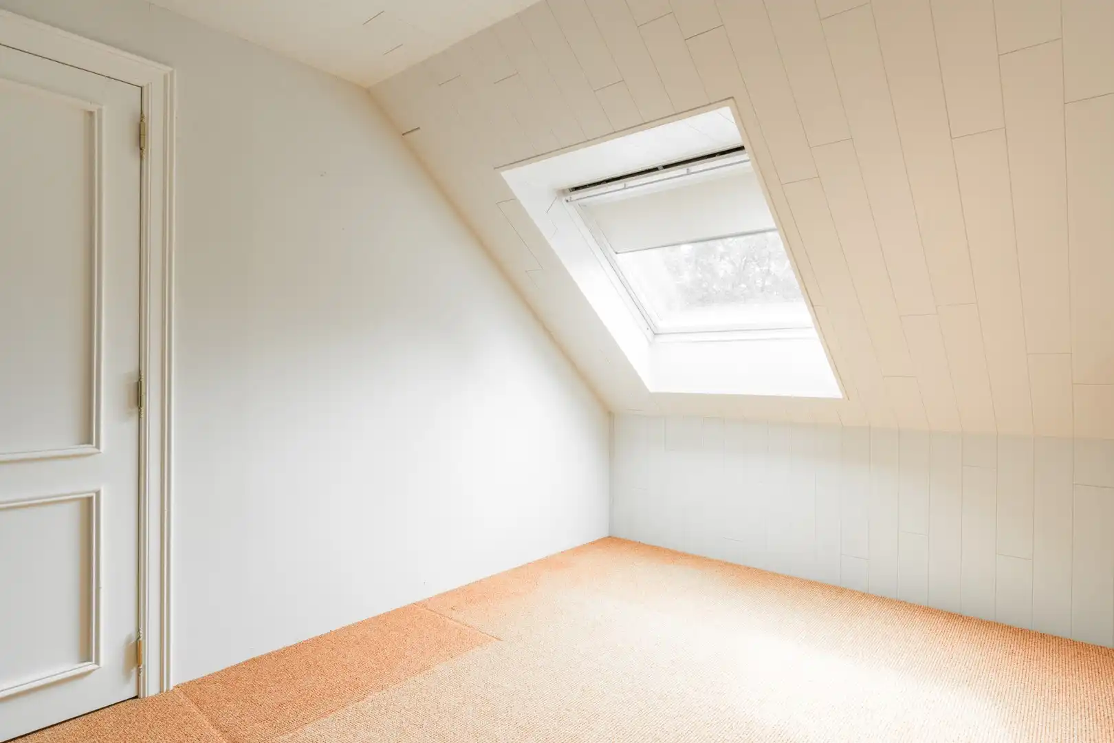Charmante & sfeervolle, instapklare, energiecorrecte (EPC B) villa-landhuis met 5 slaapkamers, 3 badkamers, bureau én dubbele garage. foto 62