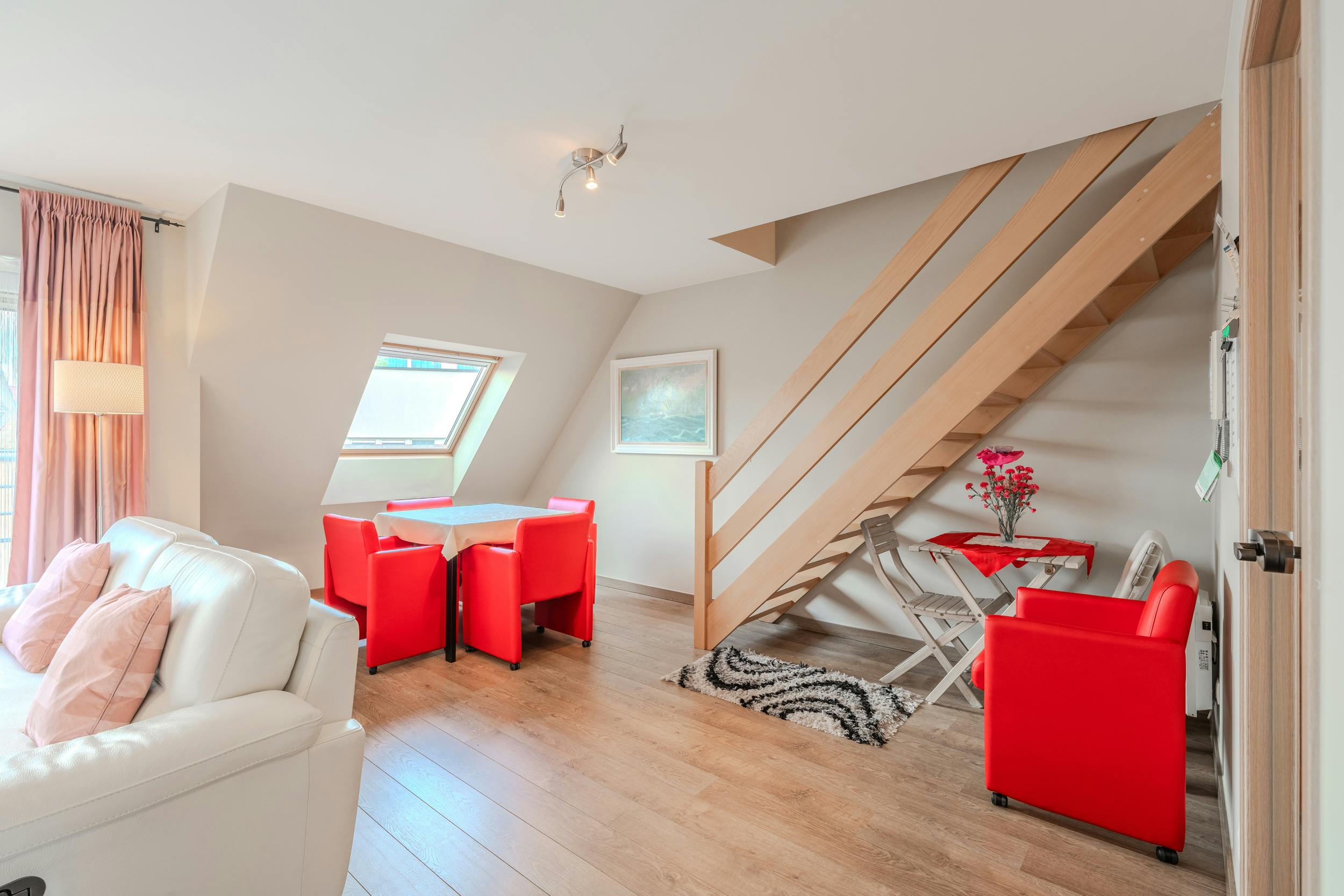 Prachtig duplexappartement met 2 volwaardige slaapkamers foto 10